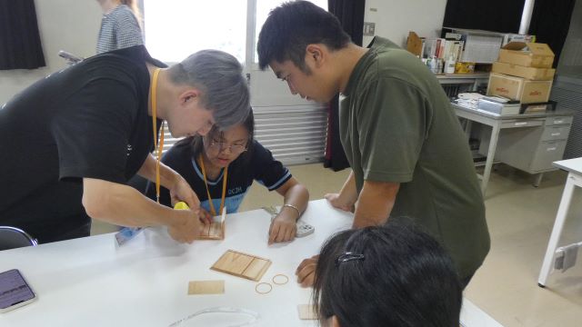 台湾の中学生ものづくり体験11