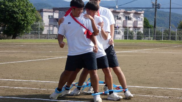ムカデリレー